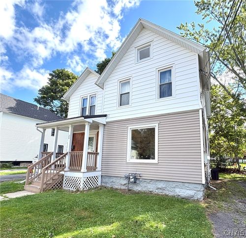 24 Sherman St, Auburn, NY, 13021-4110 | Card Image