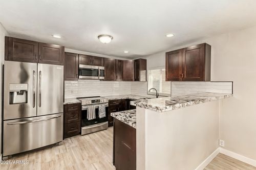 146 S Robson, Mesa, AZ, 85210-1334 | Card Image