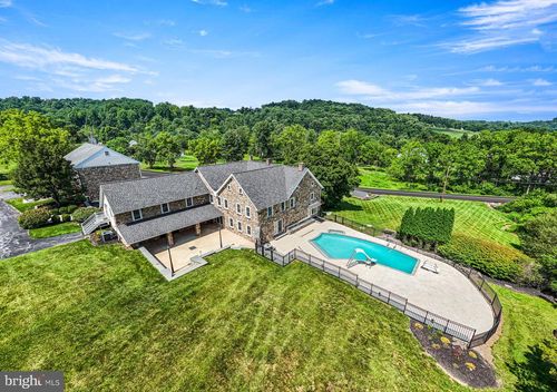 112 Terrace Rd, BOYERTOWN, PA, 19512-7730 | Card Image