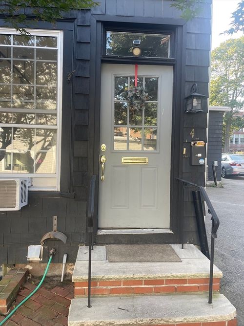 2-4 Blaney St, Swampscott, MA, 01907-2504 | Card Image