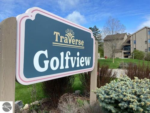 5550 Golfview Ct, Williamsburg, MI, 49690 | Card Image