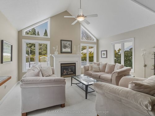 77 Ewing St, Bracebridge, ON, P1L2H7 | Card Image