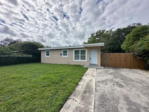 240 Nw 28th Ave, Boynton Beach, FL, 33435-1705 | Card Image