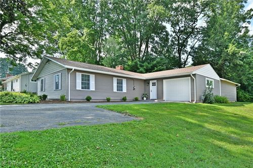 7655 Connelly Rd, Masury, OH, 44438-1525 | Card Image