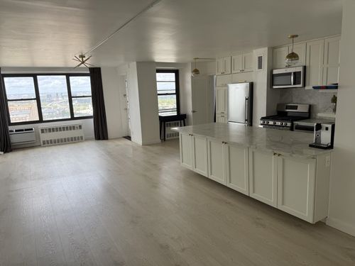 apt-12j-10 Huron Ave, Jersey City, NJ, 07306-3675 | Card Image