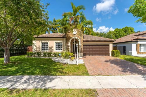 1012 Ne 35th Ave, Homestead, FL, 33033-5559 | Card Image