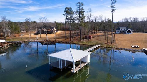 14 Ski Cove Dr, Scottsboro, AL, 35769-7875 | Card Image