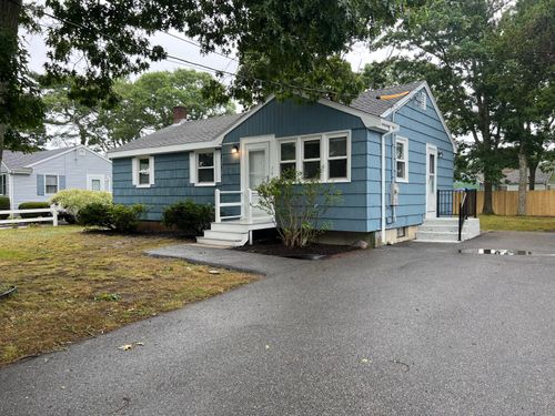 74 Fearing St, Buzzards Bay, MA, 02532-4516 | Card Image