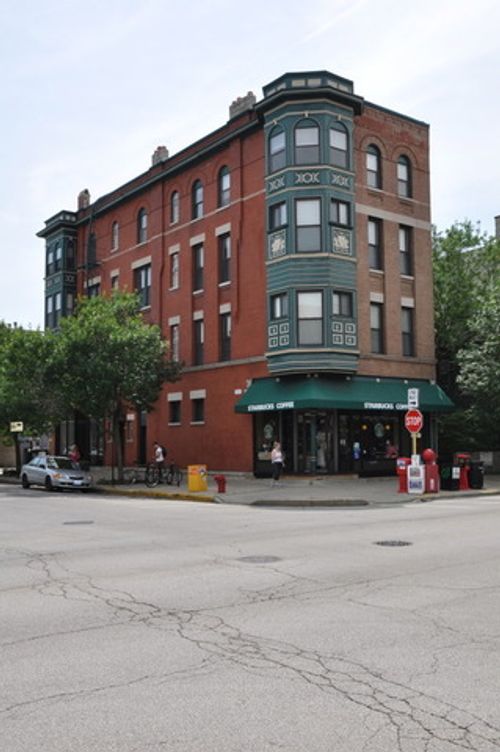2-1351 Roscoe St, Chicago, IL, 60657-0340 | Card Image