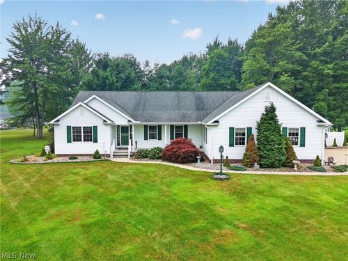 2940 Corries Way, Conneaut, OH, 44030-3284 | Card Image