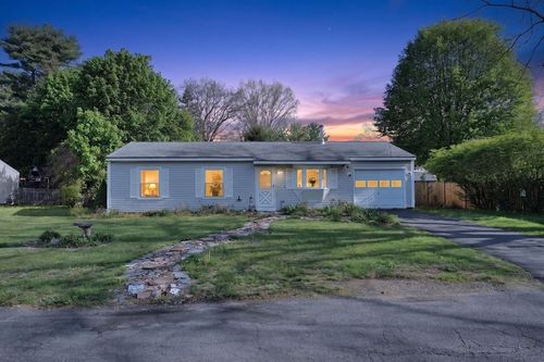 13 Drewsen Dr, Northampton, MA, 01062-3545 | Card Image