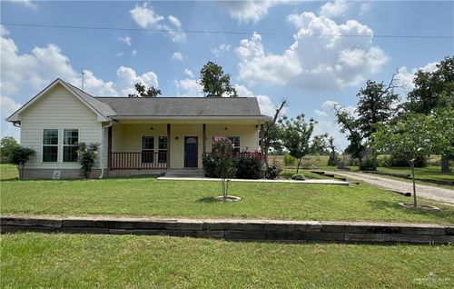 119 Cherokee Cir, Smithville, TX, 78957-5295 | Card Image