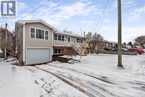 40 Winter St, Shediac, NB, E4P2Y2 | Card Image