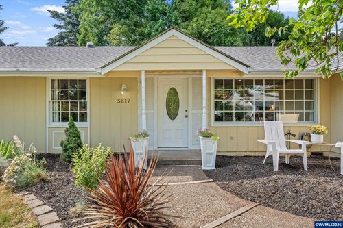 3817 Hart Dr N, Keizer, OR, 97303-5945 | Card Image