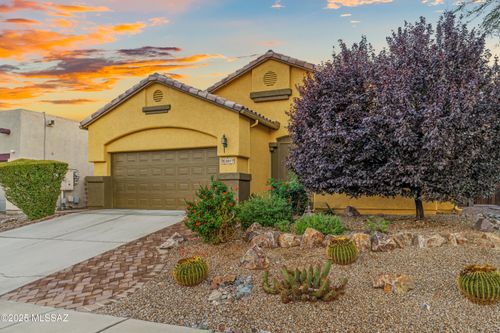 3017 W Desert Glory Dr, Tucson, AZ, 85745-2281 | Card Image