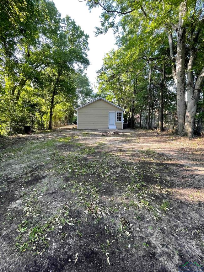 220 E Myrle Ave, House other with 3 bedrooms, 2 bathrooms and null parking in Longview TX | Image 18