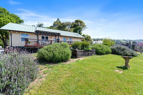 9655 Peachland Rd, Boonville, CA, 95415-8949 | Card Image