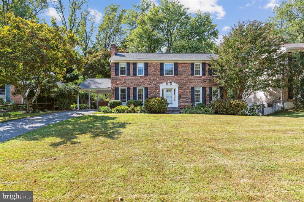 Iris St, Rockville, MD 20853