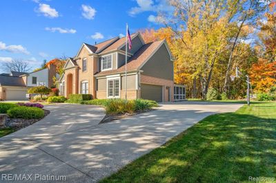 47974 Deer Trail Drive, Home with 4 bedrooms, 2 bathrooms and null parking in Canton Twp MI | Image 3