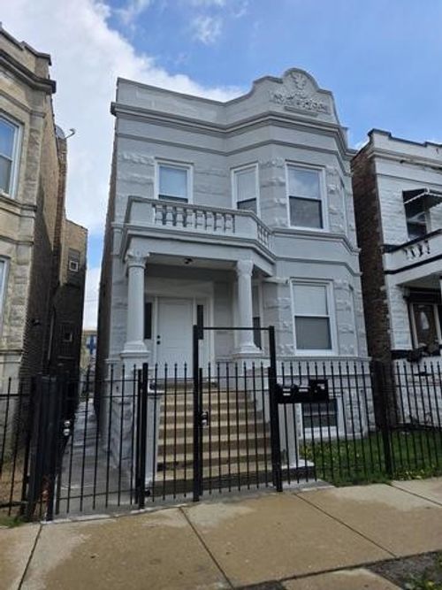 539 N Trumbull Ave, CHICAGO, IL, 60624-1452 | Card Image