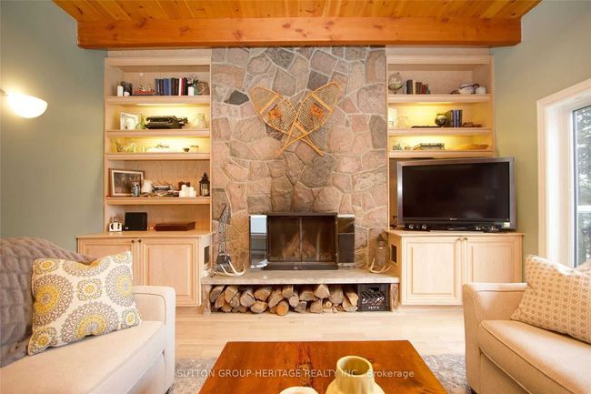 28 Goodman Rd, House other with 5 bedrooms, 5 bathrooms and 3 parking in Fenelon Falls ON | Image 15