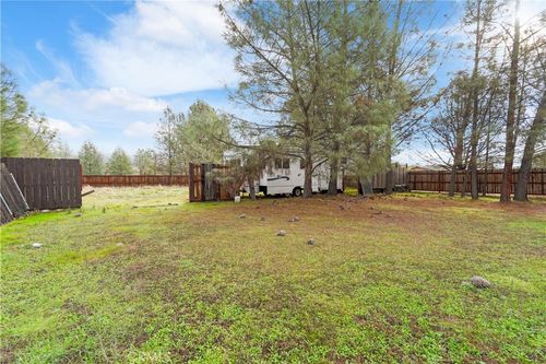 1850 Spring Valley Rd, Clearlake Oaks, CA, 95423-8532 | Card Image