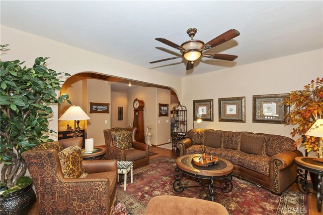 375 Meadow Cir N, House other with 4 bedrooms, 3 bathrooms and 2 parking in Big Bear Lake CA | Image 10