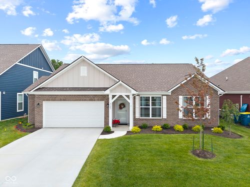 5723 Arctic Run Dr, Noblesville, IN, 46062-0136 | Card Image