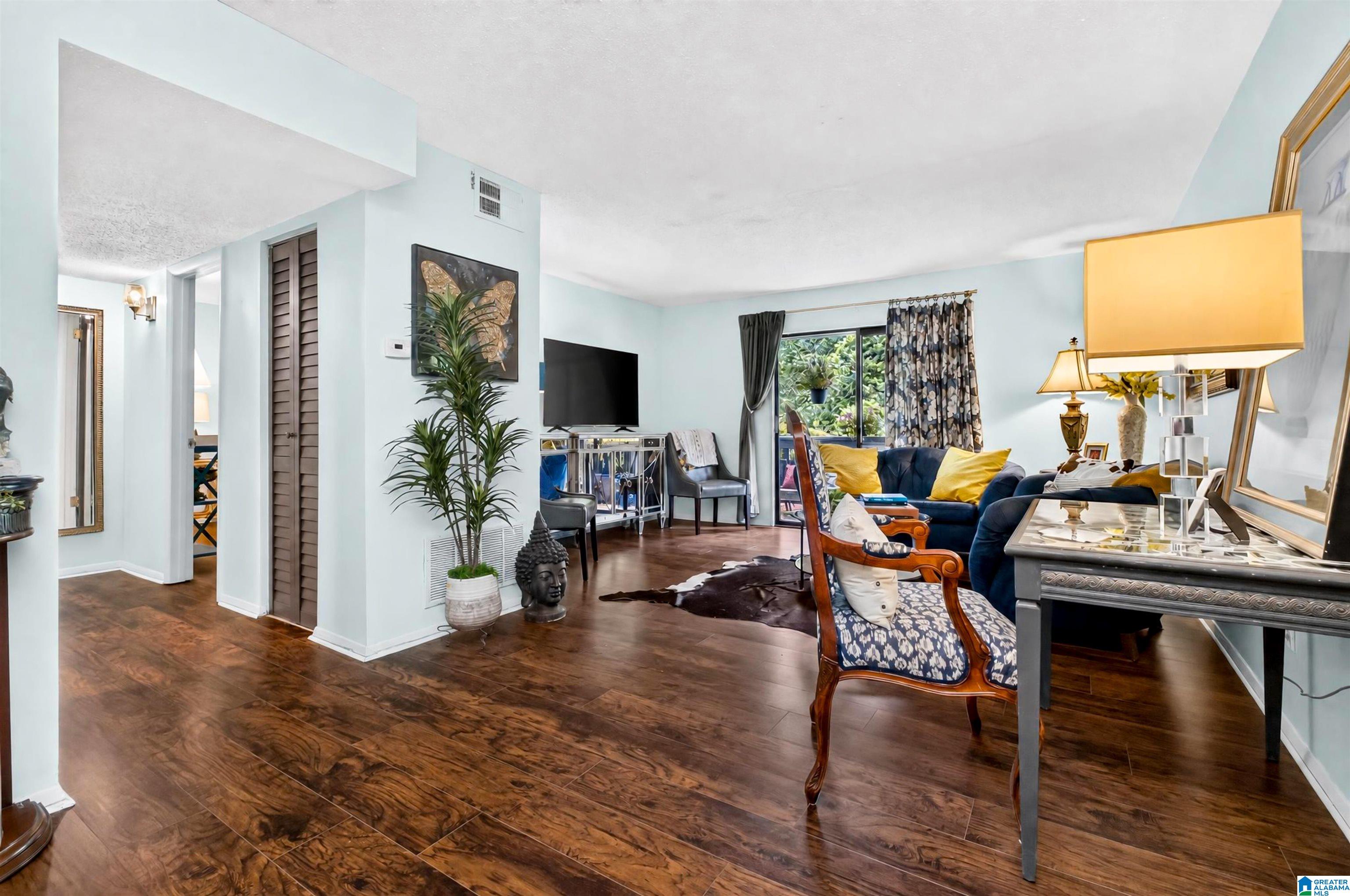 Residential in HOMEWOOD 4