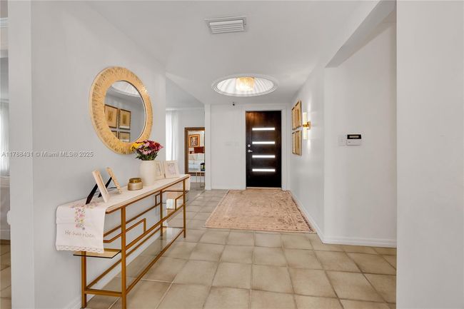 2325 Alhambra Cir, House other with 4 bedrooms, 3 bathrooms and null parking in Coral Gables FL | Image 5