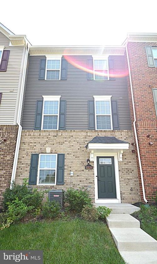 11328 Willow Green Cir, MANASSAS, VA, 20109-8519 | Card Image