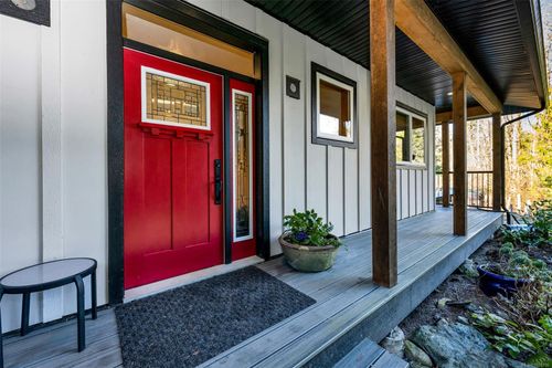 1696 Peerless Rd, Cobble Hill, BC, V0R1L6 | Card Image