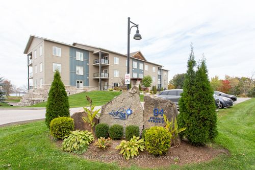 103-94 Francis St W, Fenelon Falls, ON, K0M1N0 | Card Image