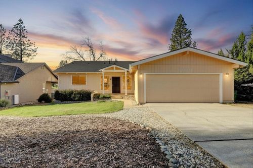 18854 Chickadee Ct, Penn Valley, CA, 95946-9644 | Card Image