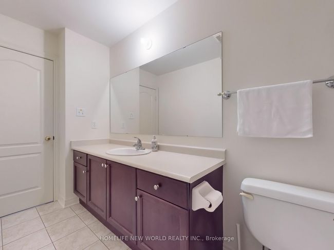 18 Freesia Rd, House other with 3 bedrooms, 3 bathrooms and 4 parking in Brampton ON | Image 26