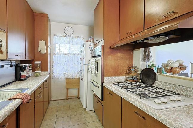4026 N Bonita Street, Home with 6 bedrooms, 3 bathrooms and 9 parking in Spring Valley CA | Image 13