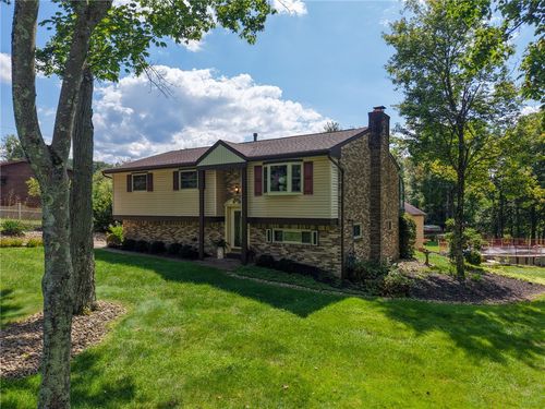 668 Bairdford Rd, Gibsonia, PA, 15044-7880 | Card Image