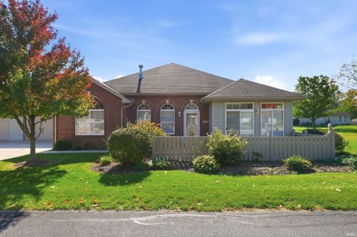 4110 Forest Creek Pkwy, Fort Wayne, IN, 46815-5584 | Card Image