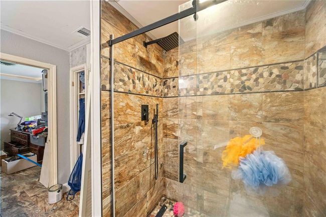 The primary Bath | Image 14