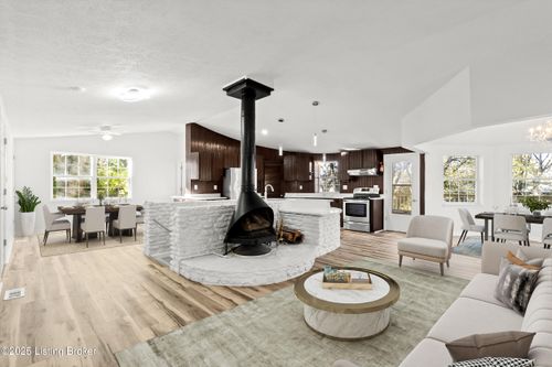 8609 Codington Ct, Jeffersontown, KY, 40299-1012 | Card Image