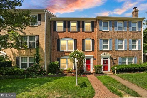 8222 Doctor Craik Ct, ALEXANDRIA, VA, 22306-3274 | Card Image