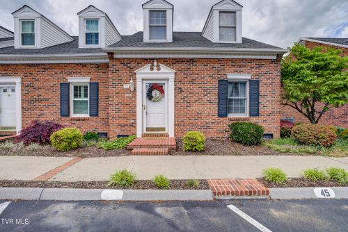 apt-j45-400 Sunset Dr, Johnson City, TN, 37604-2472 | Card Image