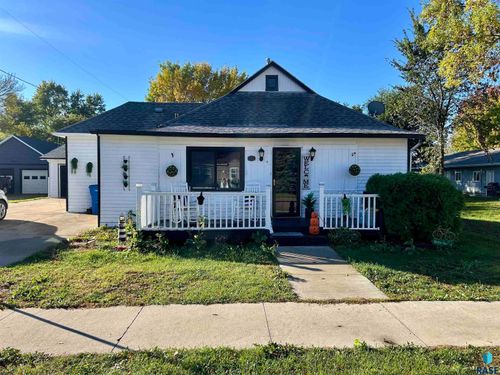 311 E Norton Ave Avenue, Salem, SD, 57058 | Card Image