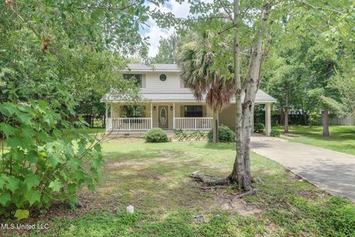 6910 Apuwai Pl, Diamondhead, MS, 39525-3513 | Card Image