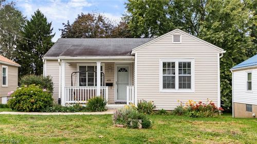 409 Smithfield Avenue, Zanesville, OH, 43701 | Card Image