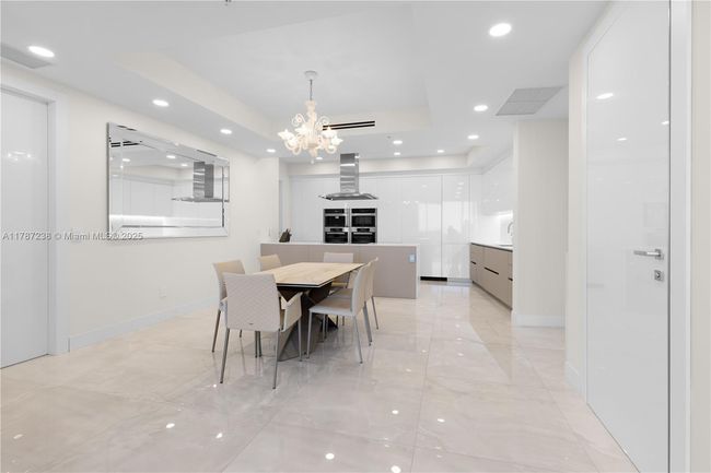 APT-4606 - 18201 Collins Ave, Condo with 2 bedrooms, 3 bathrooms and null parking in Sunny Isles Beach FL | Image 9