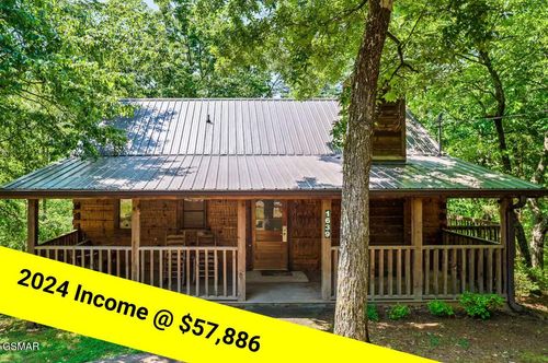 1639 Ridgecrest Dr, Sevierville, TN, 37876-7403 | Card Image