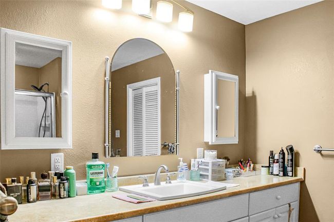 1437 John St, House other with 2 bedrooms, 3 bathrooms and null parking in San Leon TX | Image 25