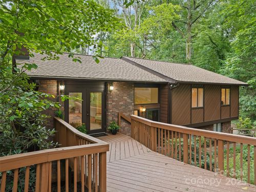 7 Mayfair Pl, Arden, NC, 28704-2909 | Card Image