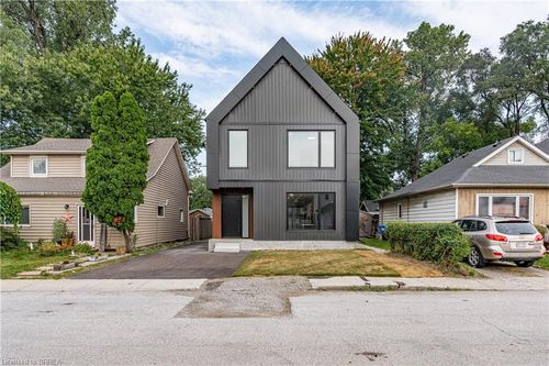 21 Clare Ave, Hamilton, ON, L8H7C9 | Card Image